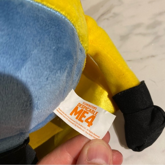 Minions plushies universal studios - Picture 4 of 6